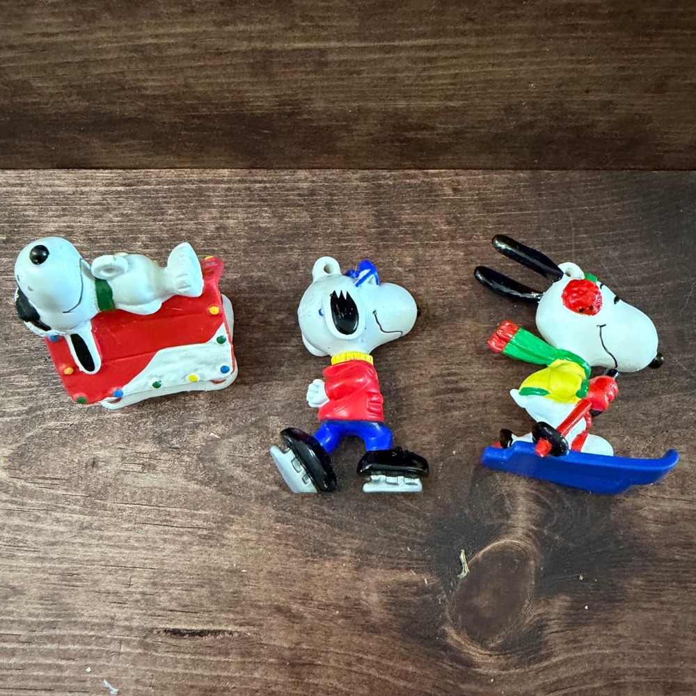 Peanuts Snoopy Christmas Winter Sports Figurine Lot Joe Cool Skiing Skating PVC